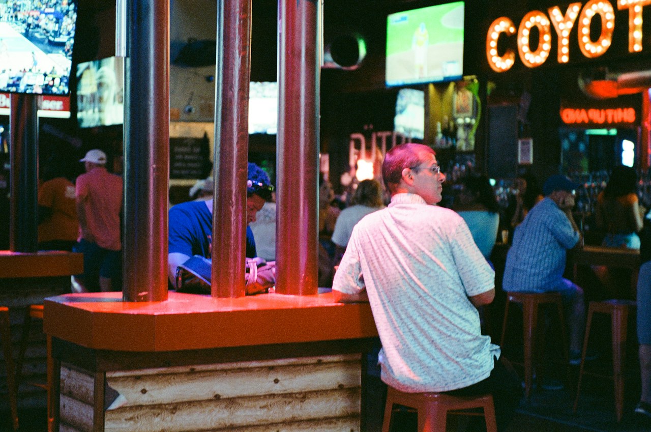 sports bars commercial setting