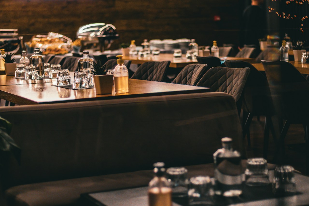 RESTAURANTS & BARS sound-system setting